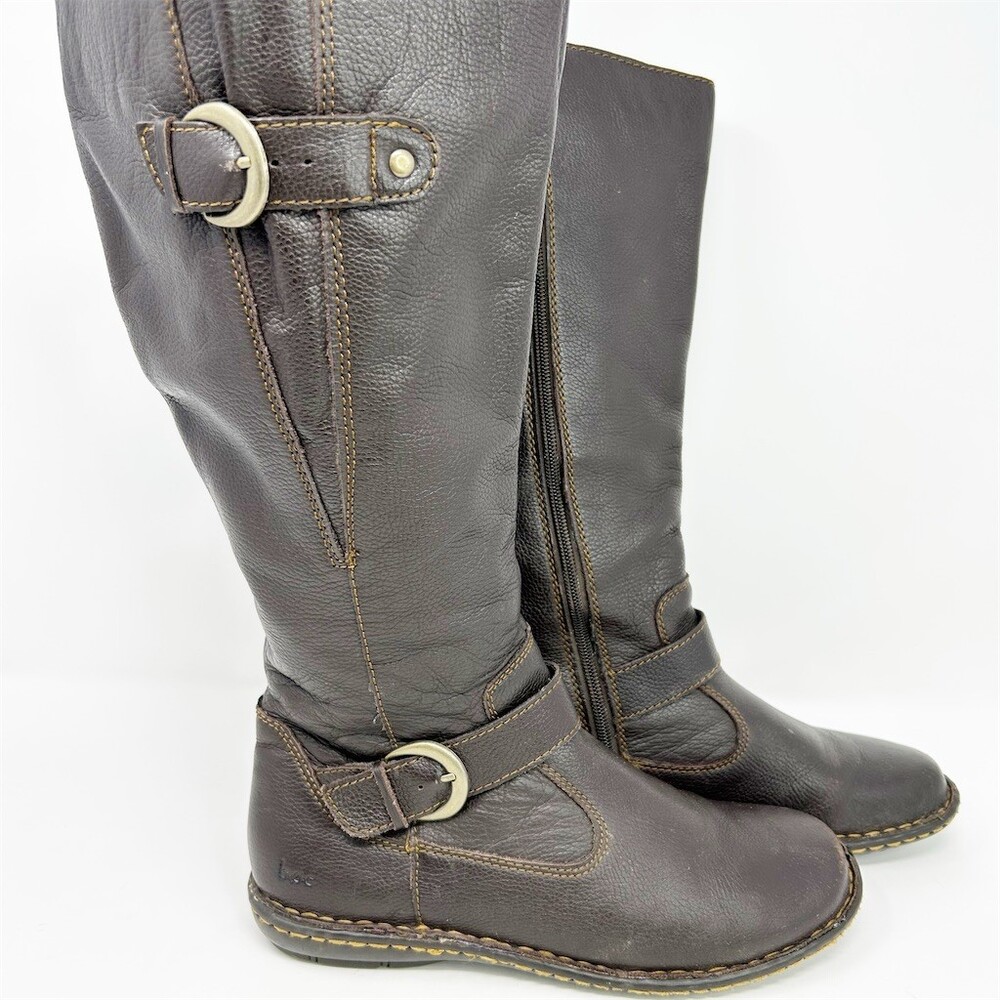 B.O.C. Brown Knee High Riding Boots Buckle Full Zip Round Toe Size 8 Wide Calf